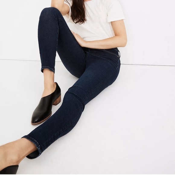 MADEWELL 9" Mid-Rise Skinny Jeans in Orland Wash: TENCEL Denim Edition - Picture 2 of 12
